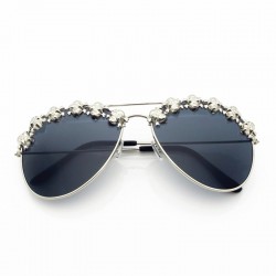 Steampunk sunglasses with decorative metal skullsSunglasses
