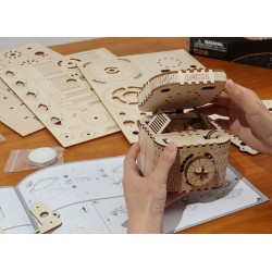 Creative DIY - 3D treasure box - wooden puzzle - assembly kit - 123 piecesConstruction