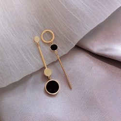 Long earrings with black circleEarrings