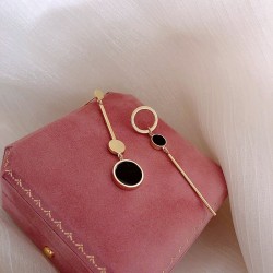 Long earrings with black circleEarrings