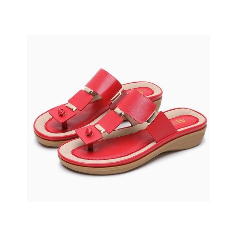 Bohemian style sandals - beach flip flops with metal decorationSandals