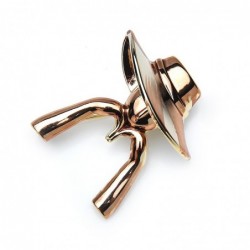 Lady figure wearing hat - broochBrooches