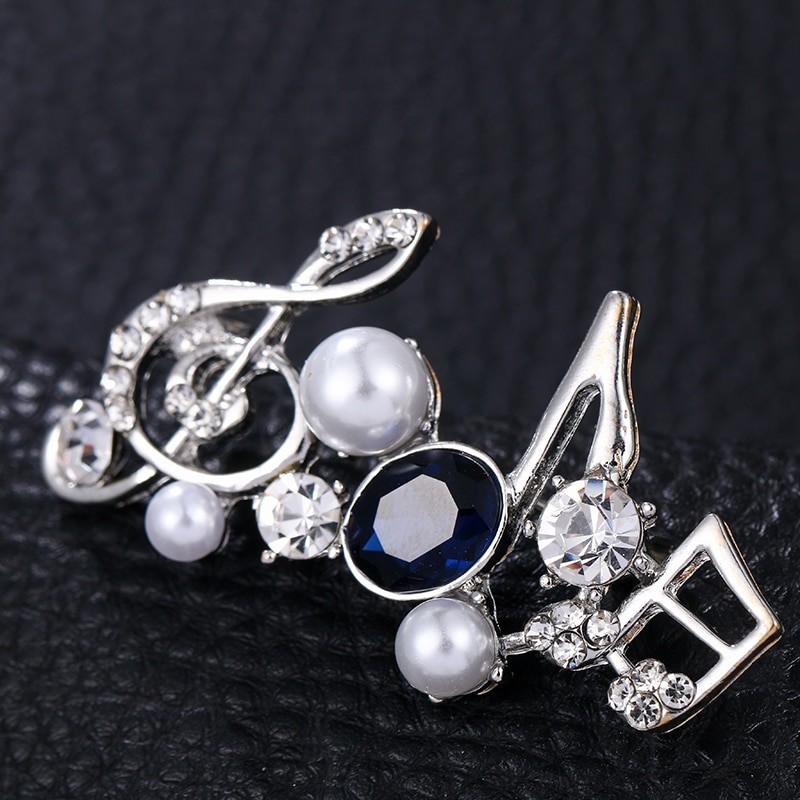 Crystal musical notes - elegant broochBrooches