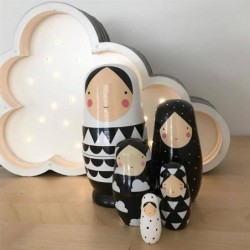 Russian matryoshka - wooden doll - 5-layersWooden