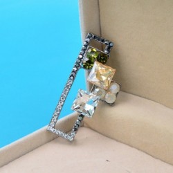 Vintage geometric crystal broochBrooches