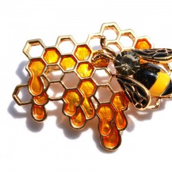 Bee and honeycomb - gold - crystal - broochBrooches