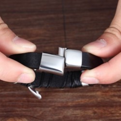 Multilayer leather bracelet - cross design - with clasp - stainless steelBracelets