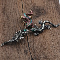 Vintage brooch with crystal lizardBrooches