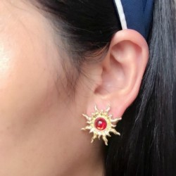 Vintage sun / sunflower shaped earrings - with red pearlEarrings