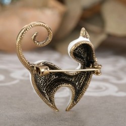 Enamel black and white cat - retro broochBrooches