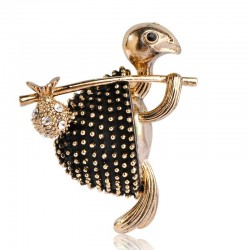 Walking crystal tortoise - vintage broochBrooches