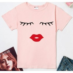 Trendy short sleeve t-shirt - eyelashes / red lipsBlouses & shirts