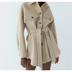 Vintage woolen beige jacket - with pockets / belt / buttonsJackets