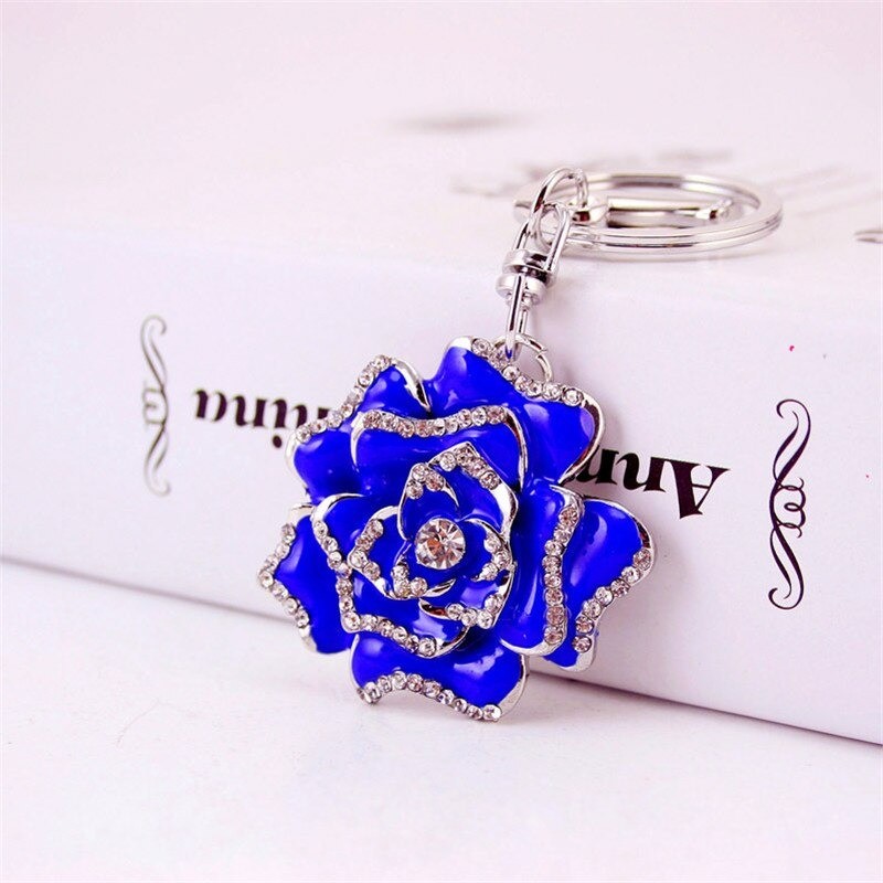 Luxurious crystal rose - keychainKeyrings