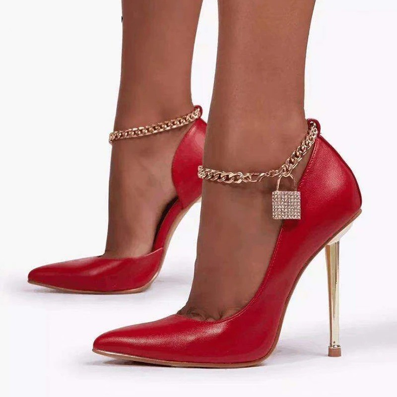 Elegant high heel pumps - with a metal ankle chainHigh heels