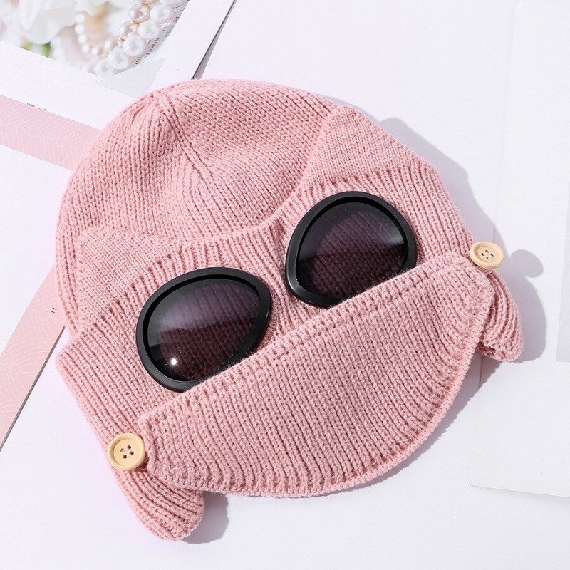 Warm winter knitted hat - with glasses - ears / mouth protectionDiagnosis