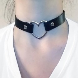 Sexy Vintage choker - short leather necklace with heart - adjustableNecklaces