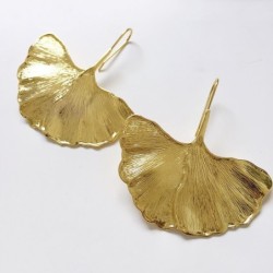 Leaves shaped gold earrings - metalEarrings