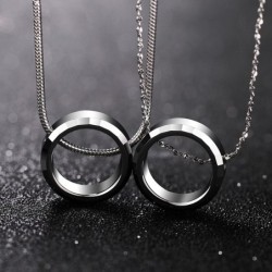 Trendy round pendant - with titanium steel chain - unisexNecklaces