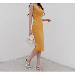 Elegant yellow dress - with V-neck / back slit / sleevelessDresses