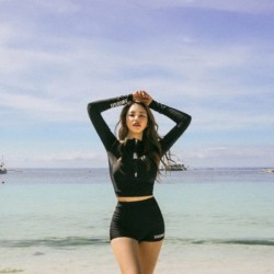 Vintage sexy swimsuit - long sleeve top / shorts - two-pieceBeachwear