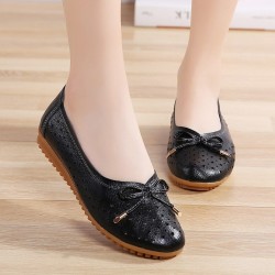 Fashionable classic flat shoes - slip-on - hollow out designSandals