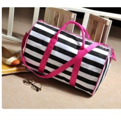 Trendy beach / sport / travel bag - stripe designBags