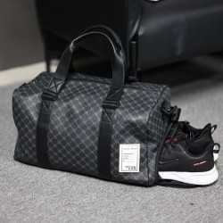 Stylish travel / sport shoulder bag - with shoe compartment - large capacityBags
