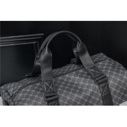 Stylish travel / sport shoulder bag - with shoe compartment - large capacityBags