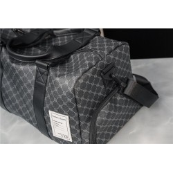 Stylish travel / sport shoulder bag - with shoe compartment - large capacityBags