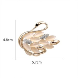 Golden swan brooch - crystals / opalBrooches