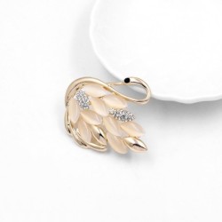 Golden swan brooch - crystals / opalBrooches