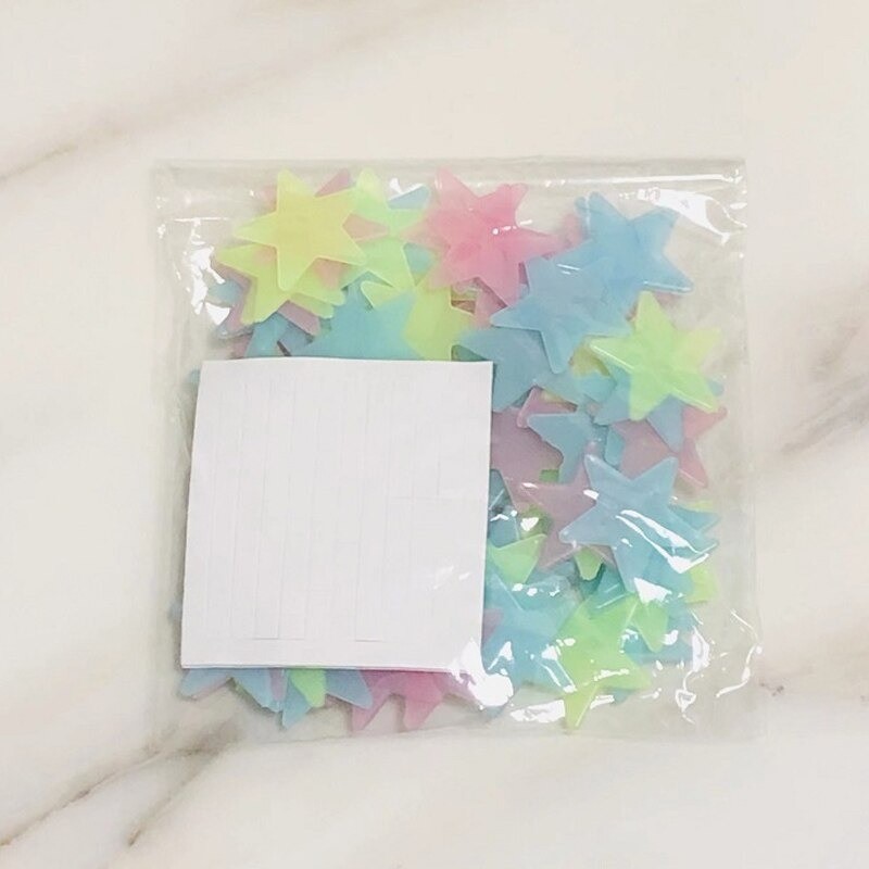Glow-in-the-dark stars - wall / ceiling stickers - 3cm - 50 piecesDecoration