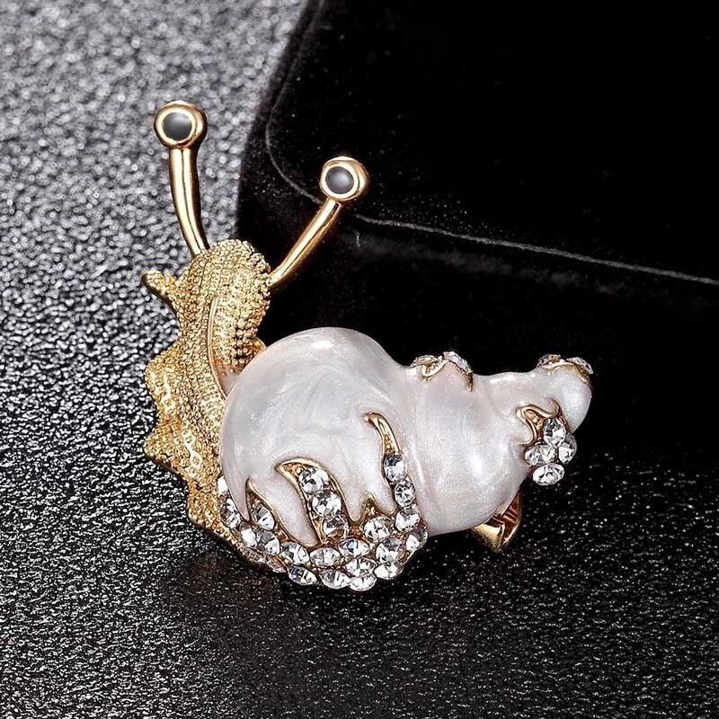 Enamel / crystal snail - broochBrooches