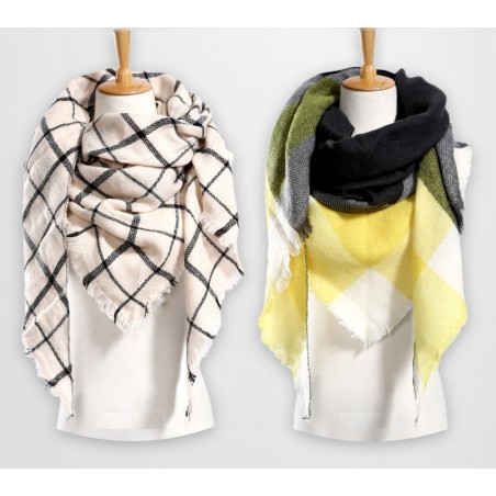 Plaid cashmere shawl - triangle shapeScarves