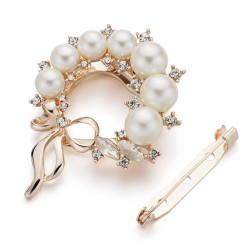 Crystal flower with rhinestones - elegant broochBrooches