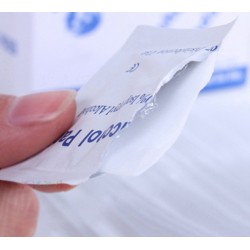 Alcohol swabs pads - antiseptic wipes - anti bacterial - 100 piecesHealth & Beauty