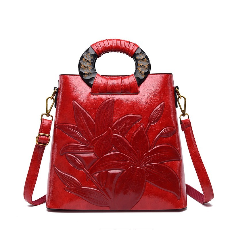Elegant leather shoulder bag - printed flowersHandbags