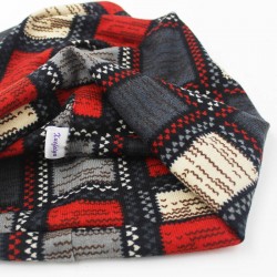 2 in 1 - winter hat / scarf - plaid design - unisexHats & Caps