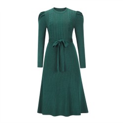 Elegant knitted dress - long sleeve - waist beltDresses