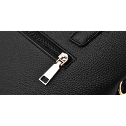 Elegant leather shoulder bag - handbagHandbags