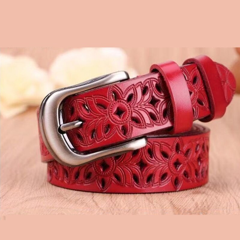 Carved genuine leather belt - with a metal buckleBelts