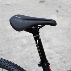Bicycle saddle with hole - breathable soft leather seatSaddles