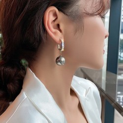 Crystal earrings with a pearlEarrings