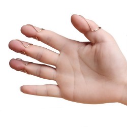 Metal guitar finger picks - 4 piecesGuitars