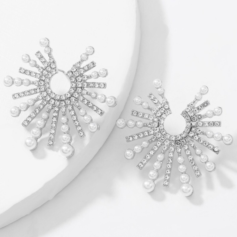Sunflower shaped earrings - with crystals / pearlsEarrings