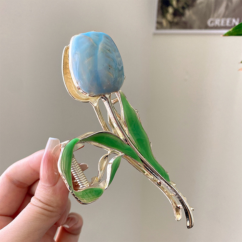 Tulip shaped hair clipHair clips