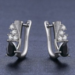 Elegant silver earrings with black crystalEarrings