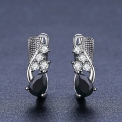 Elegant silver earrings with black crystalEarrings