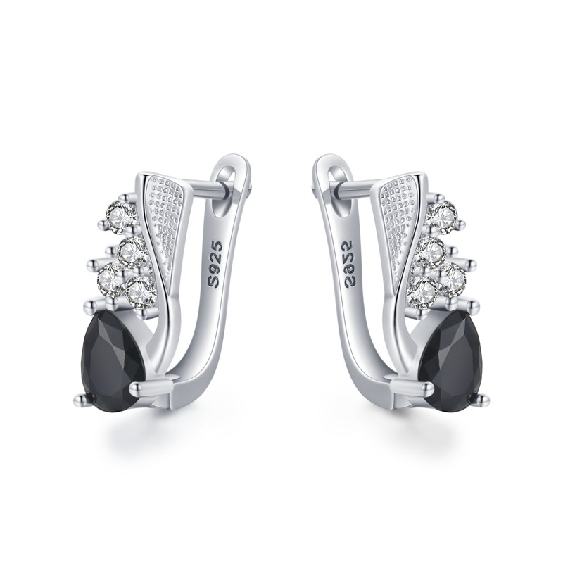 Elegant silver earrings with black crystalEarrings